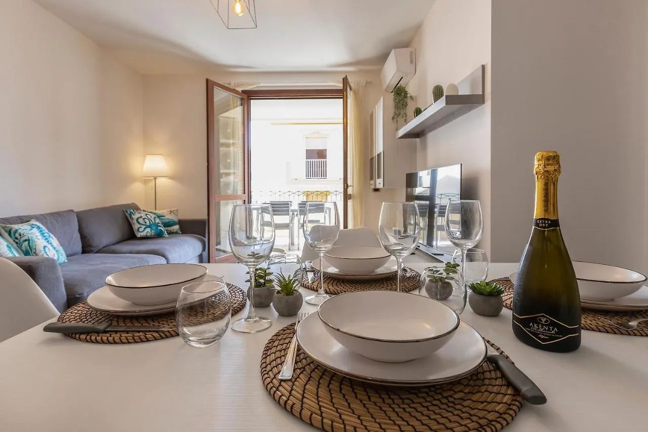 Apartment Emerald: Appartamento A Due Passi Dal Mare. Alghero